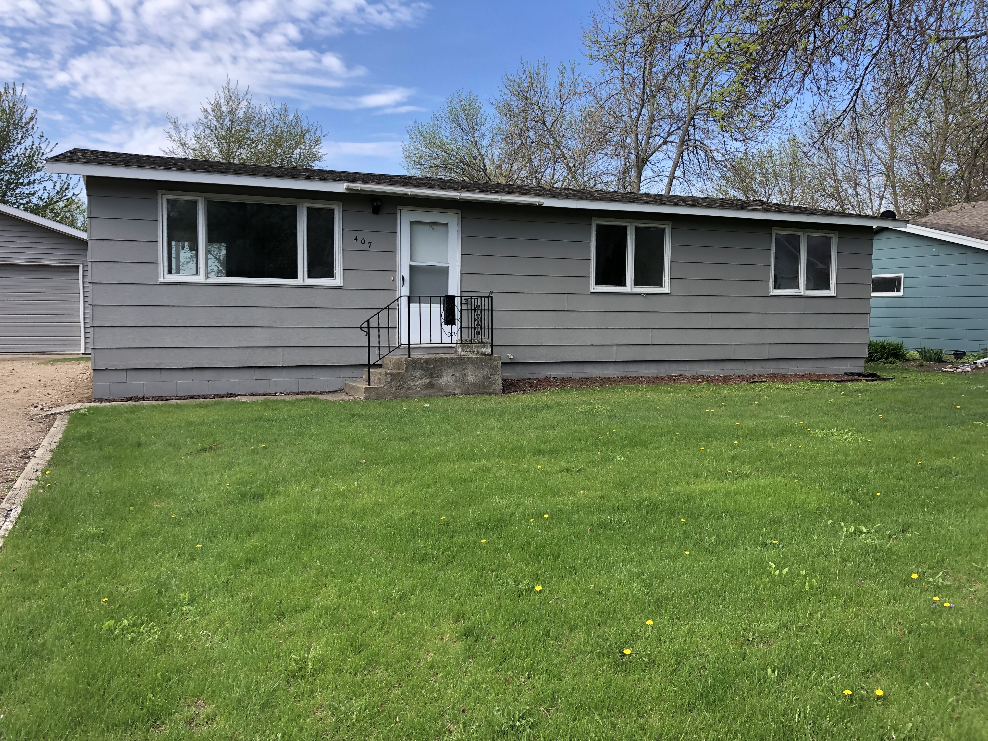 Main Photo For Cute Little house with a double lot