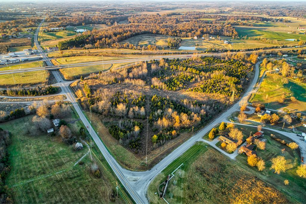 Main Photo For 33 Acre Commercial Lot